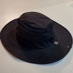 Tilley LTM6 Airflo Black Broad Brim Nylon Hat